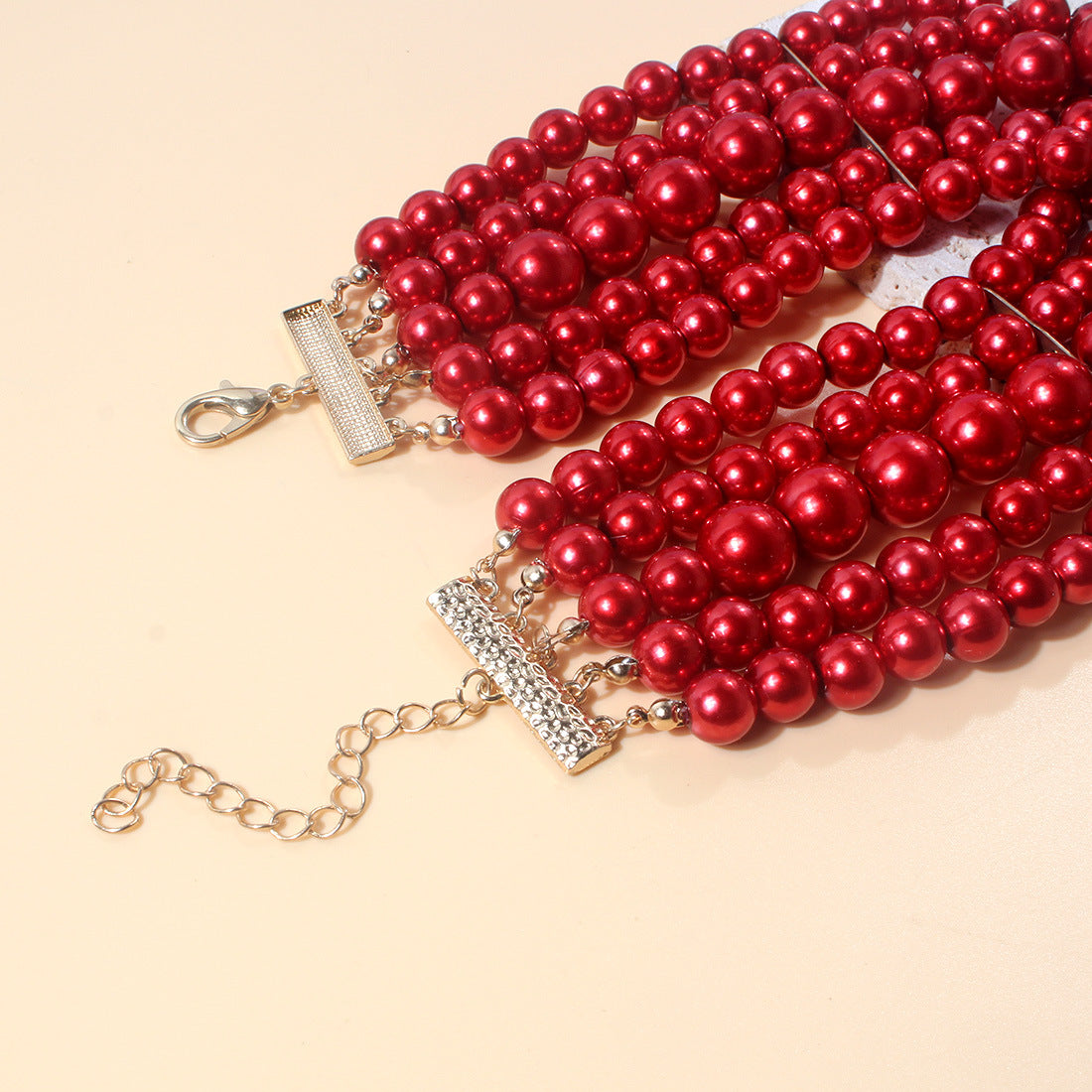 Ensemble court de colliers d'ornements en perles pour femmes