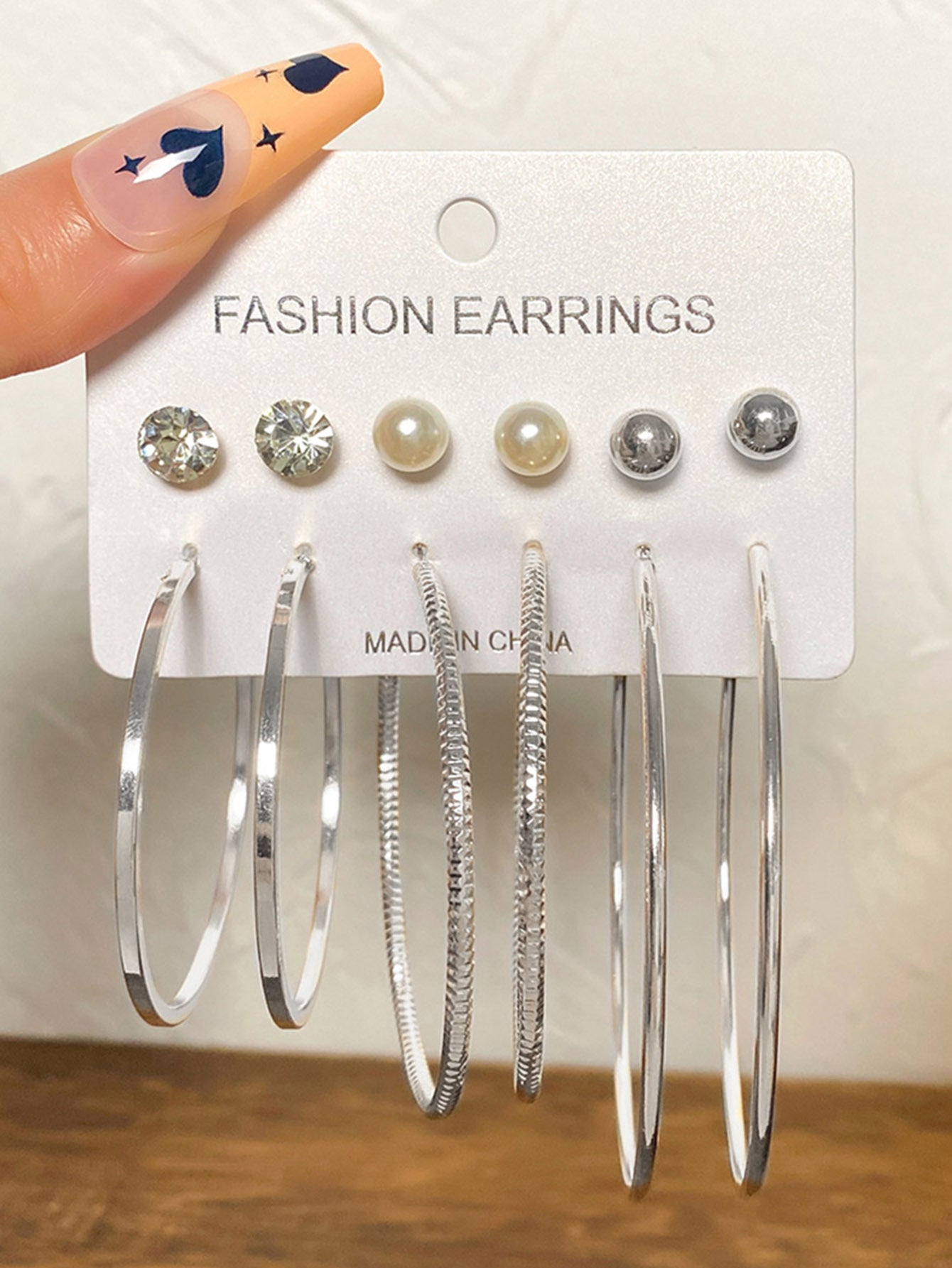 Women's Geometric Circle And Pearl Butterfly Exaggerated Earrings