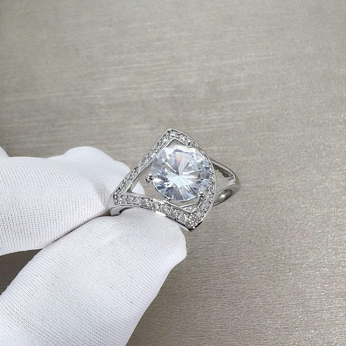 Gift Geometric 2 Karat Opening Versatile Rings