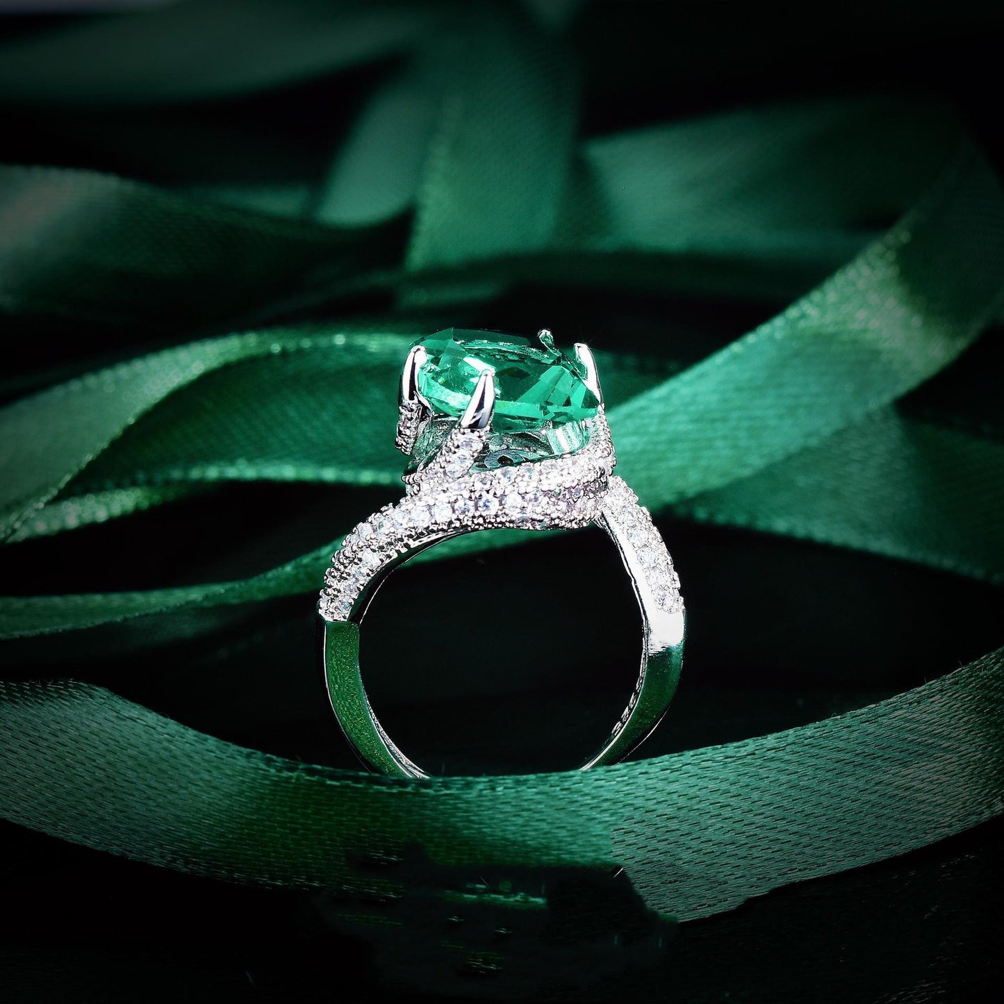 Lake Water Green Color High Carbon Rings