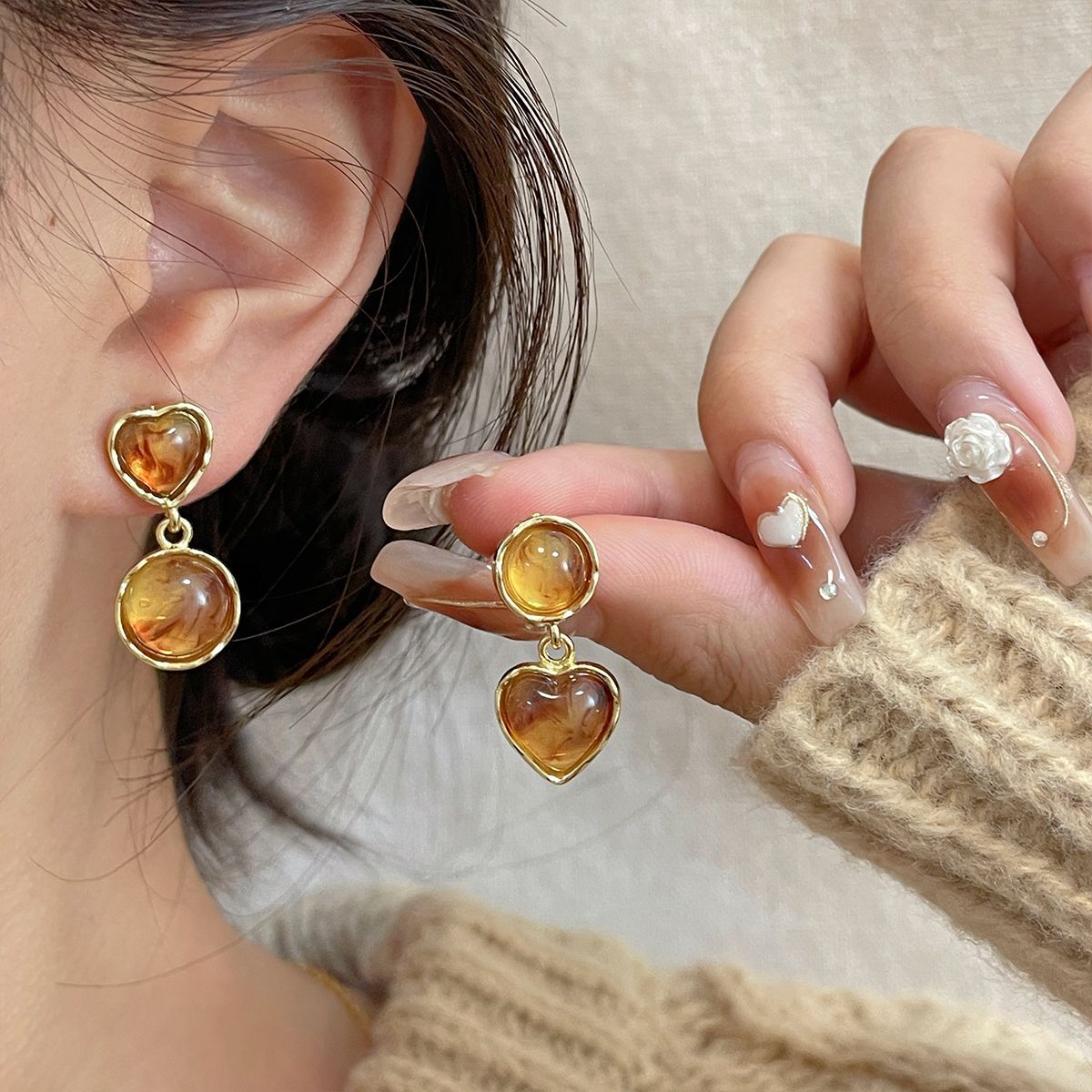 Women's Simple Elegant Amber Clear Geometric Niche Design Sier Earrings
