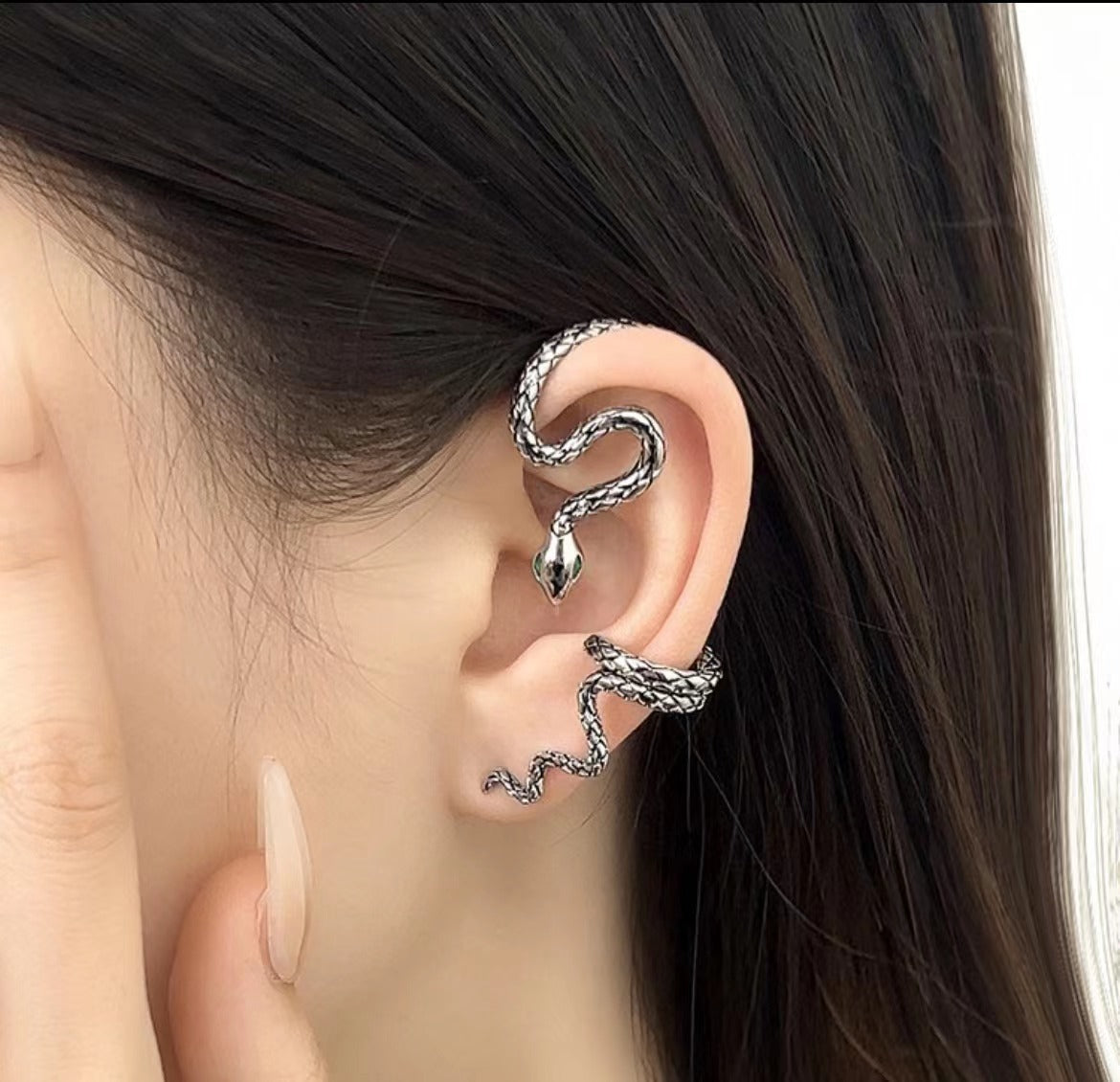 Women's Niche Design Snake-shaped High-grade Earless Unique Bone Clips Simulated Snakes Ear Clip