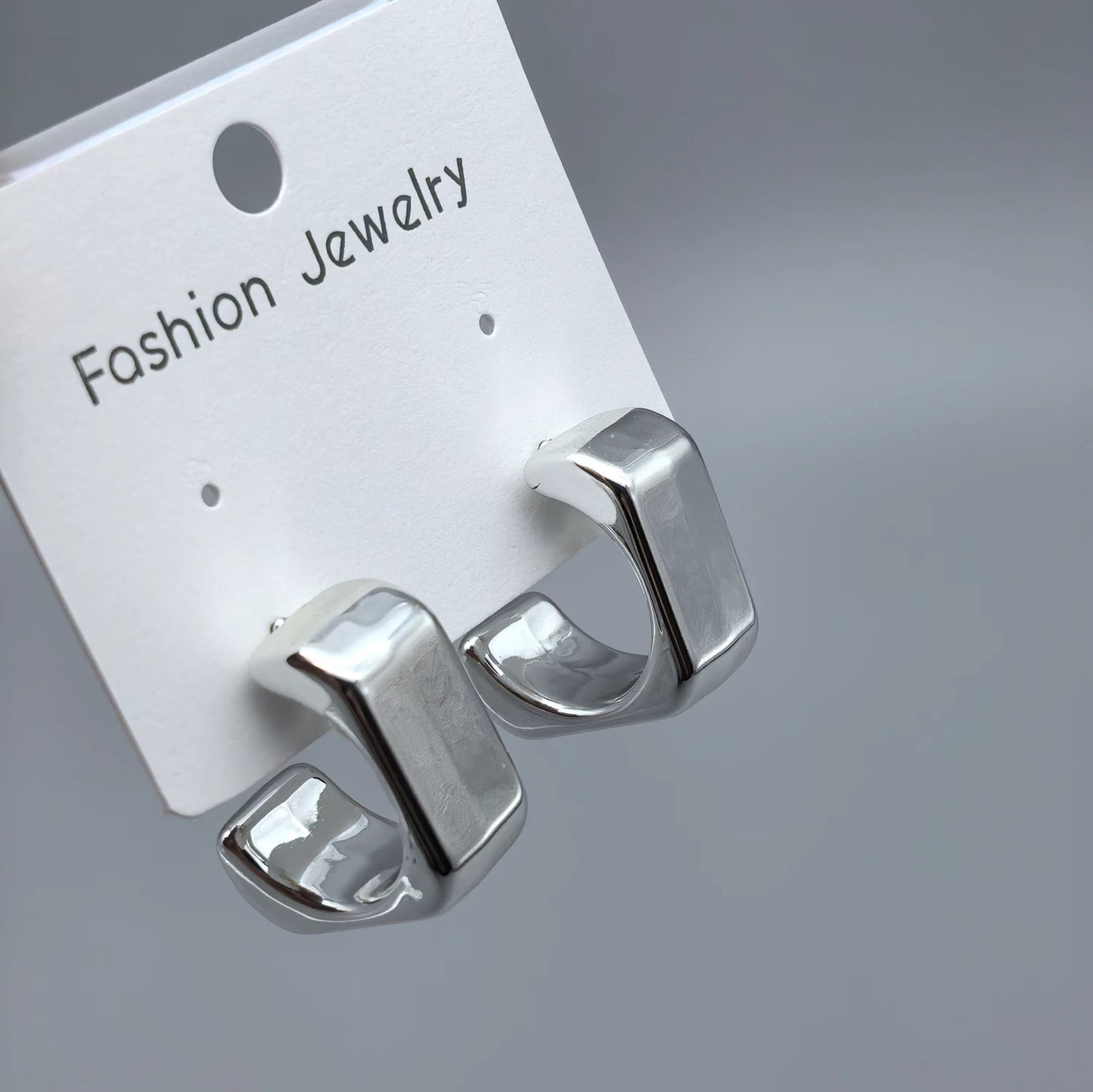 Women's Fashion Personalized High-grade Design Simple Stud Earrings