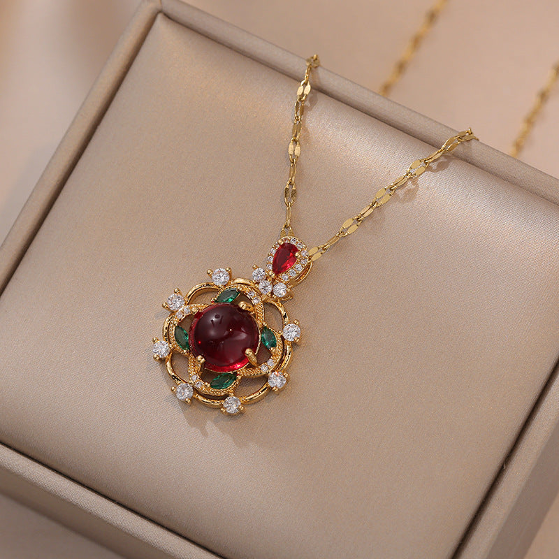 Women's Special Interest Light Luxury Design Pendant Necklaces