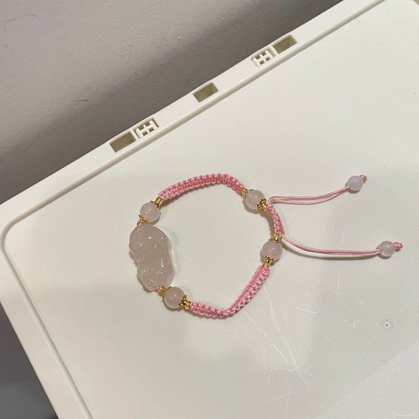 Steinfarbene Perlen, leichte Luxus-Minderheit, exquisite Sommer-Hochwertige Armbänder