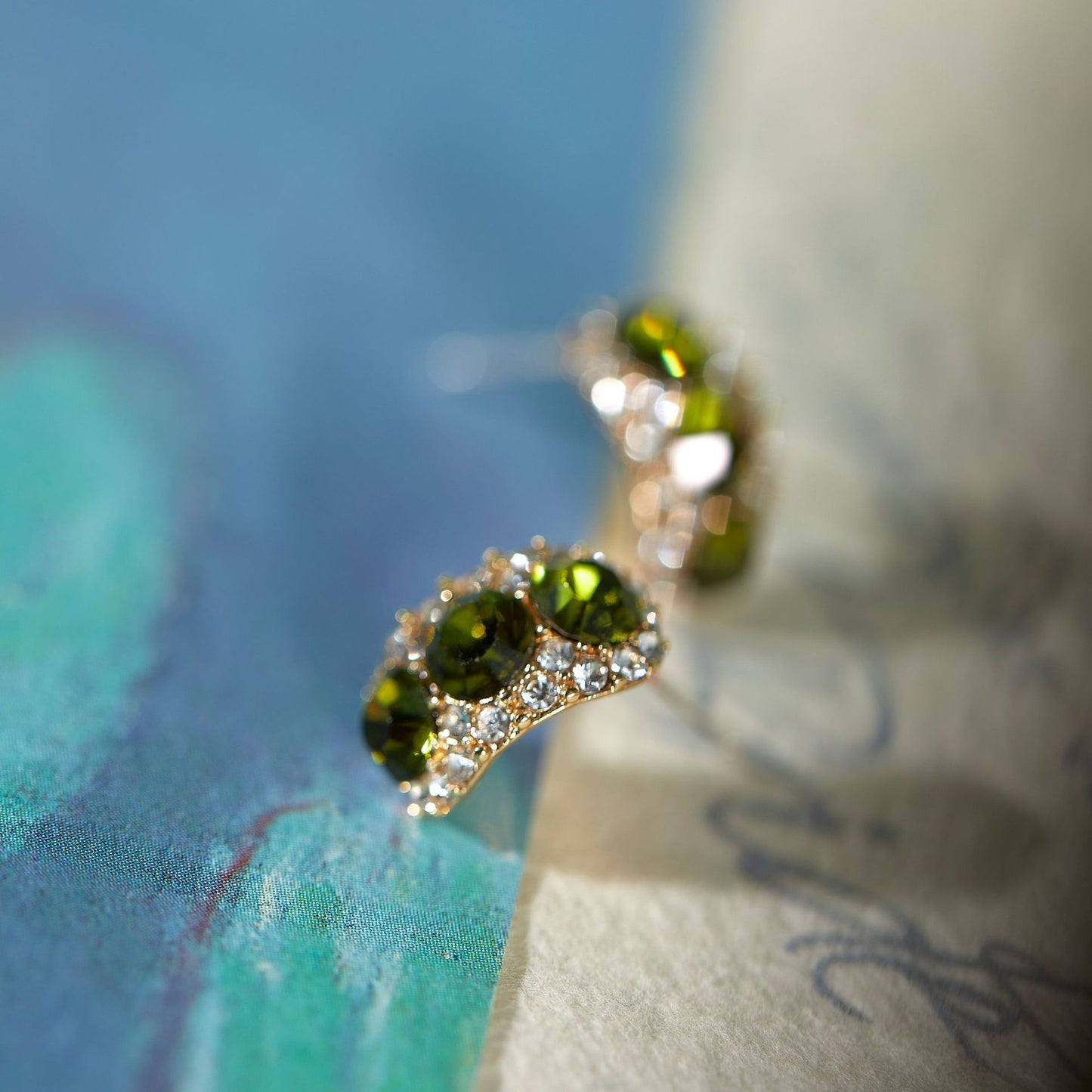 Bobine de moustique à Clip blanc quotidien en Zircon, sans boucles d'oreilles