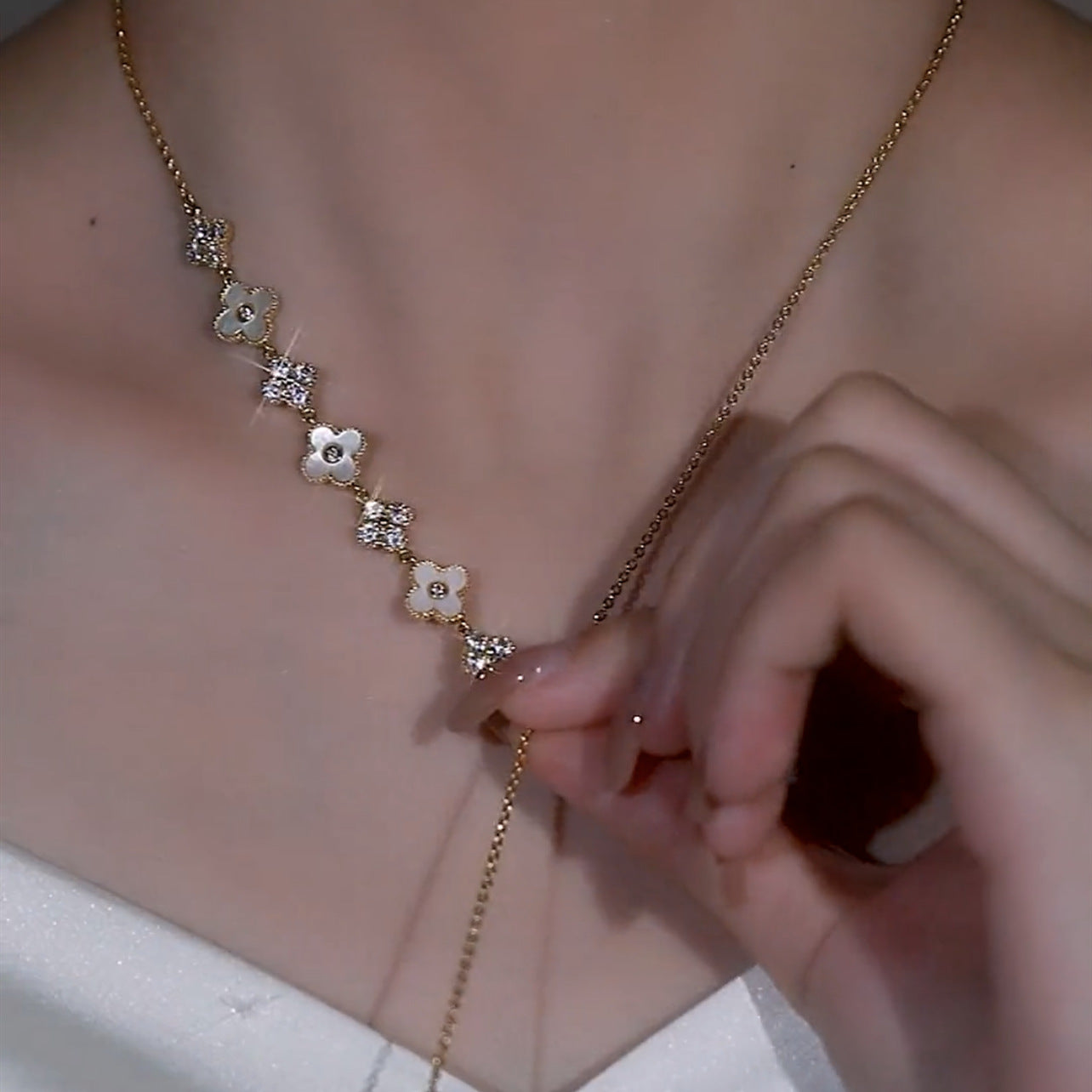 Colliers de trèfle fritillaire naturel de luxe léger et exquis en Zircon