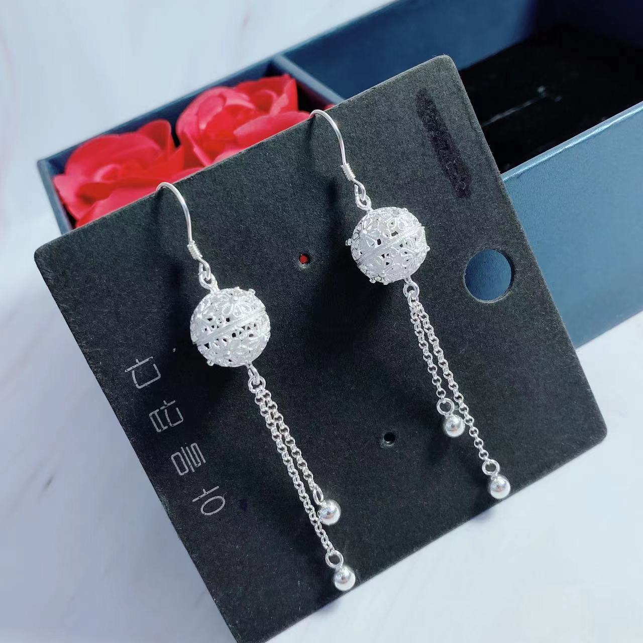 Female Style Craft Light Luxury Live Earrings