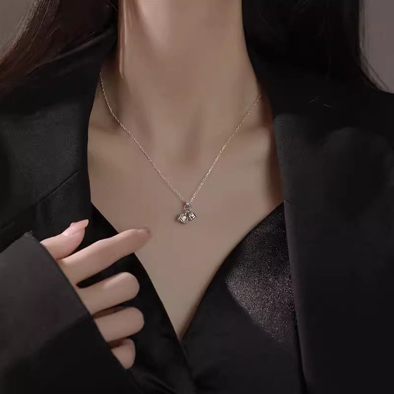 Women's Sier Lily High-grade Design Special Interest Necklaces