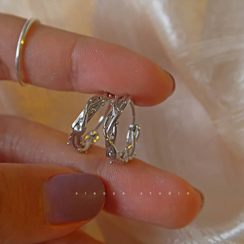 Women's Simple Personality Thorn Ear Fashionable Design Earrings