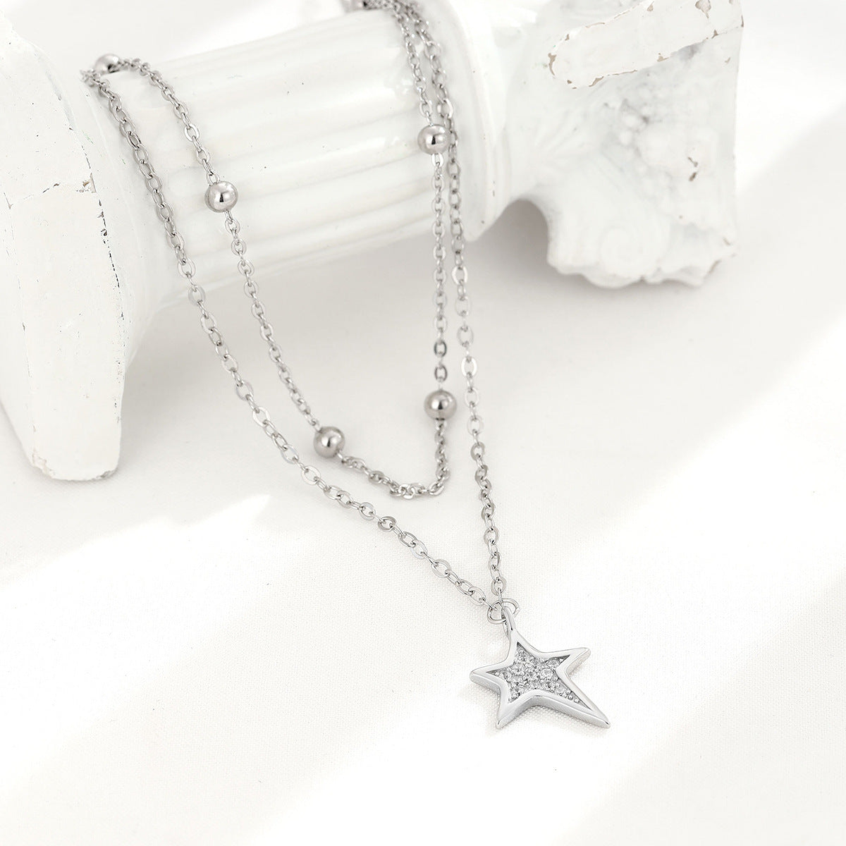 Women's Diamond Beads Temperamental Minority High-grade Ornament Style Necklaces