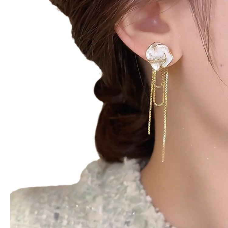 French Style Drip Glazed White Camellia Tassel Design Rings