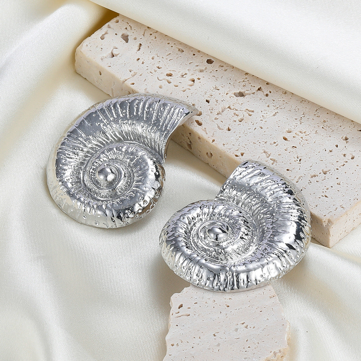 Vacation Beach Style Conch Alloy Female Earrings