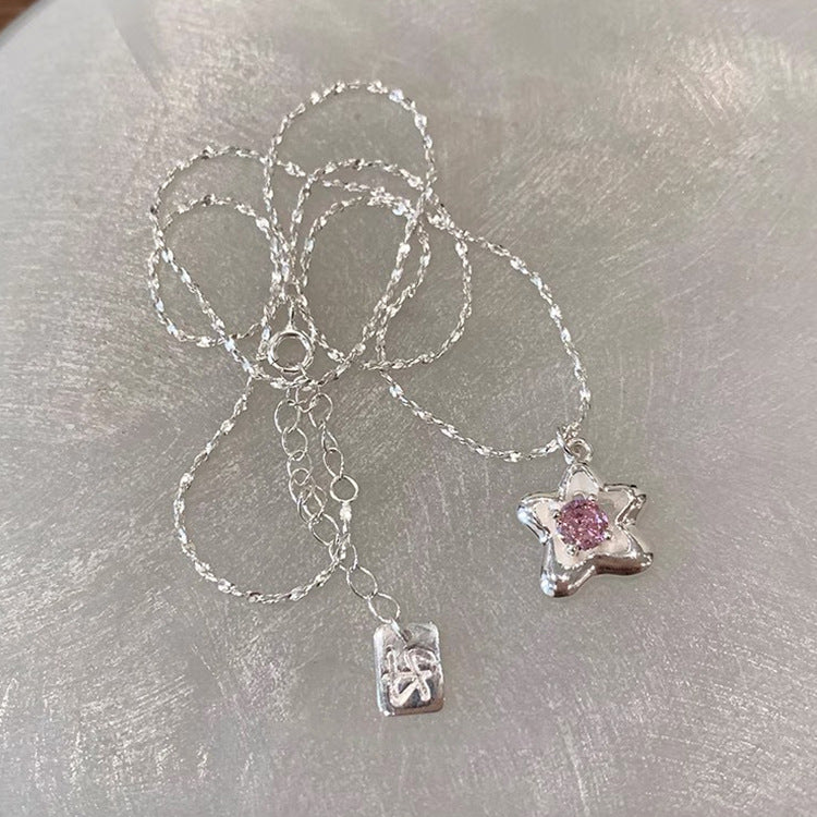 Colliers féminins avec pendentif étoile à cinq branches en métal irrégulier