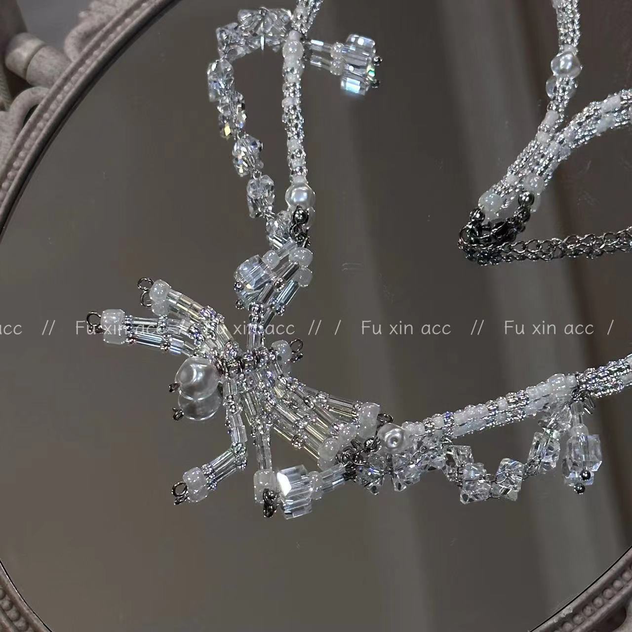 Crystal Stringed Pearls Spider Female Niche Necklaces