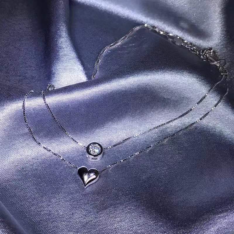 Women's Heart-shaped Single Diamond Korean Style Fashionable Necklaces