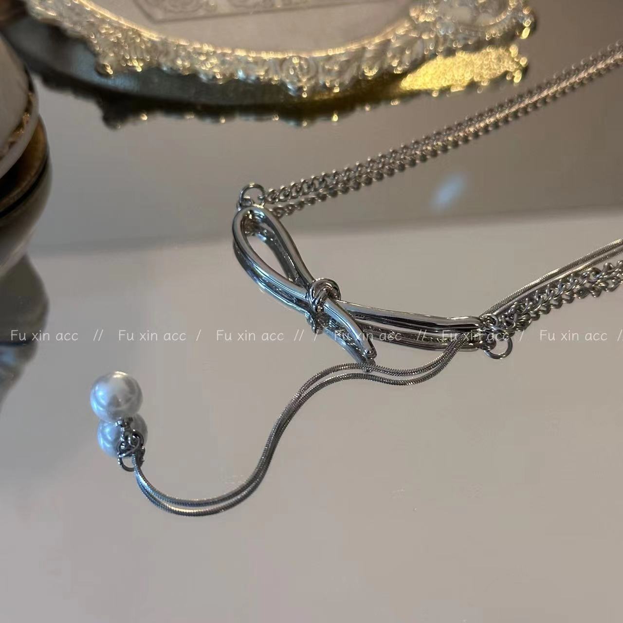 Luxury Clavicle Chain Personality Bends And Necklaces