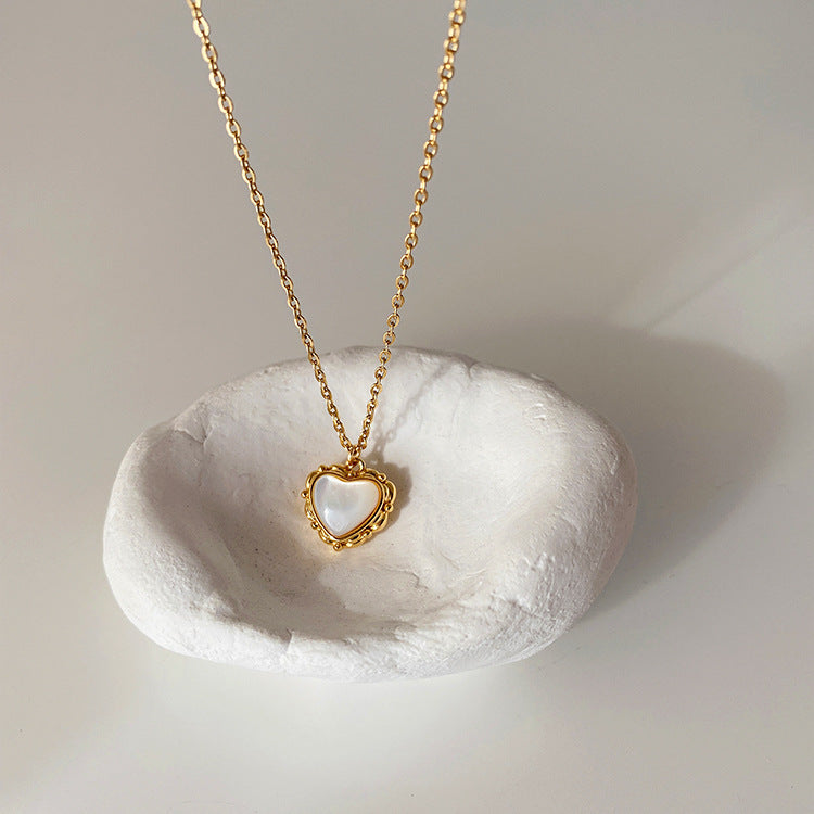 Women's Style Vintage Lace Metal Heart Shell For Simple Personalized Necklaces