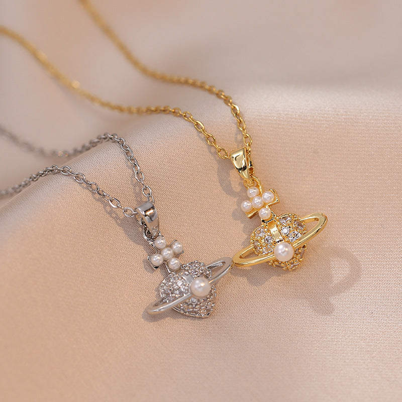 Personalisierte Halsketten im Retro-Stil mit Mini-Volldiamanten von Pearl Niche