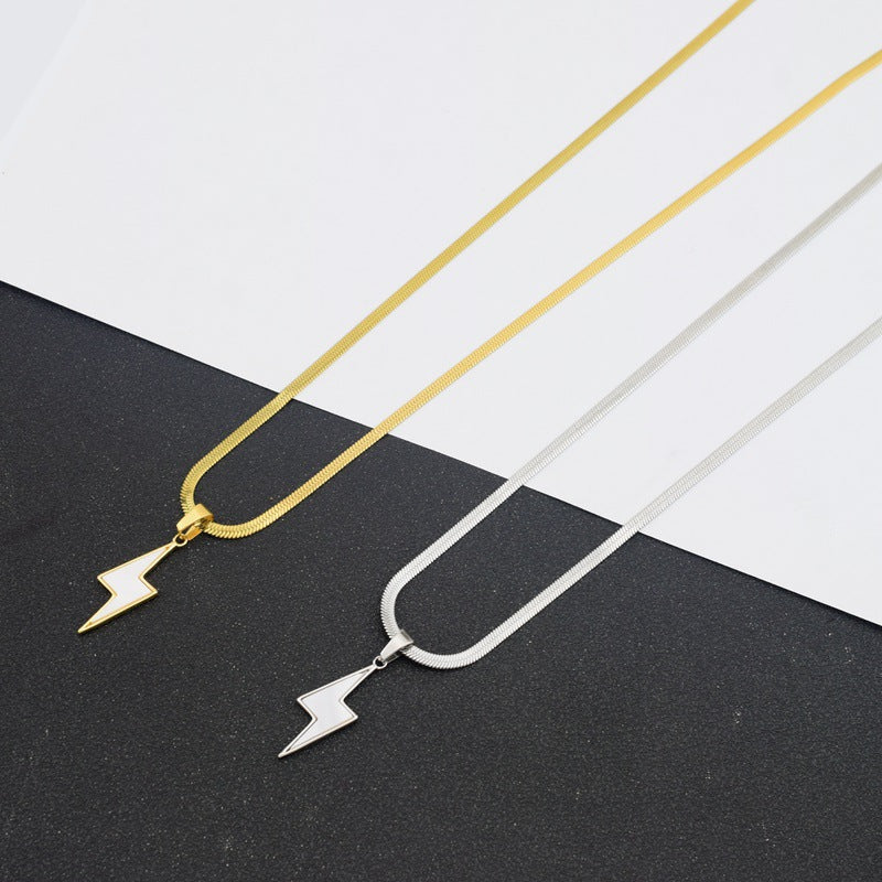 Colliers en os de serpent avec pendentif éclair en coquillage blanc