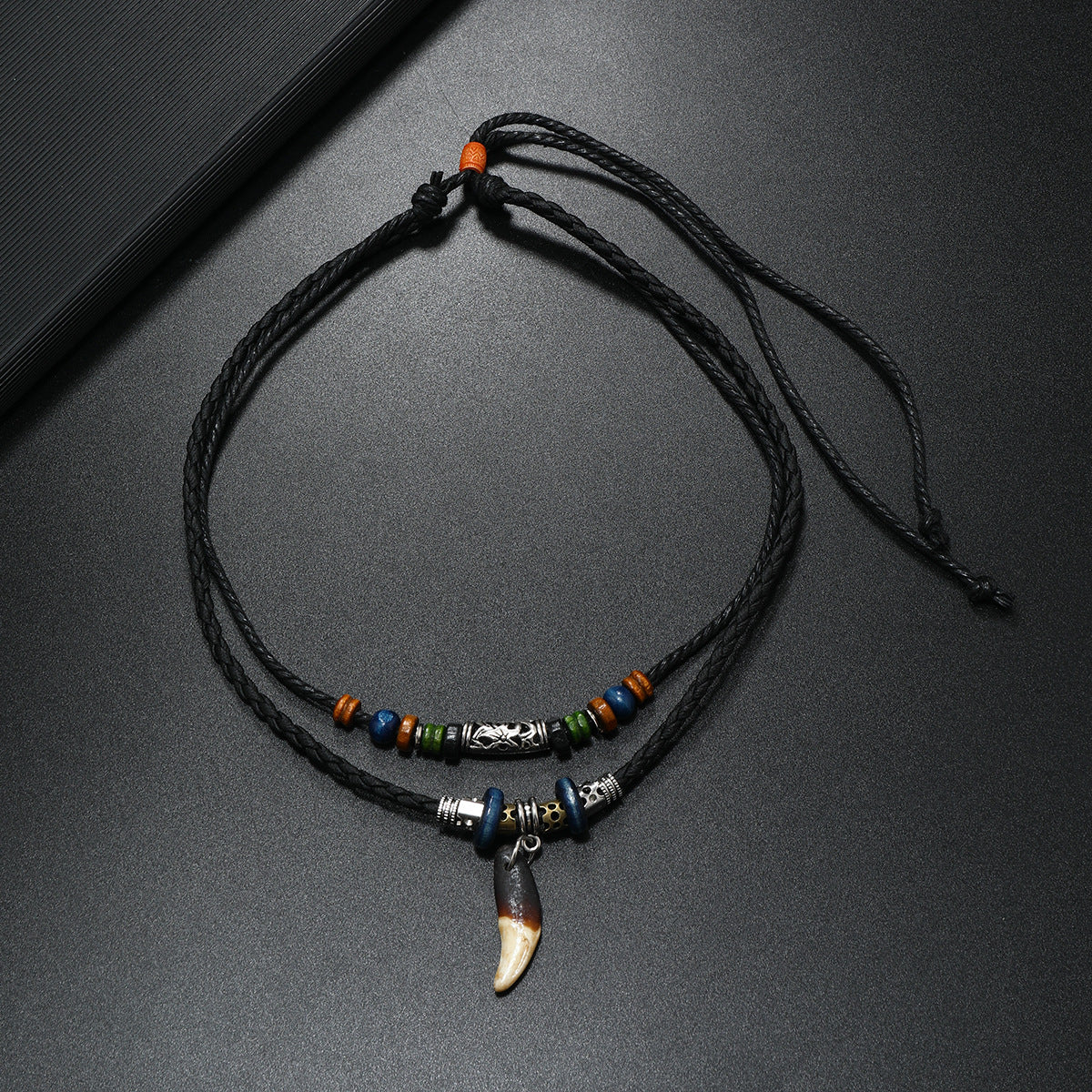 Colliers avec pendentif ornement de style ethnique pour hommes, éléments rétro