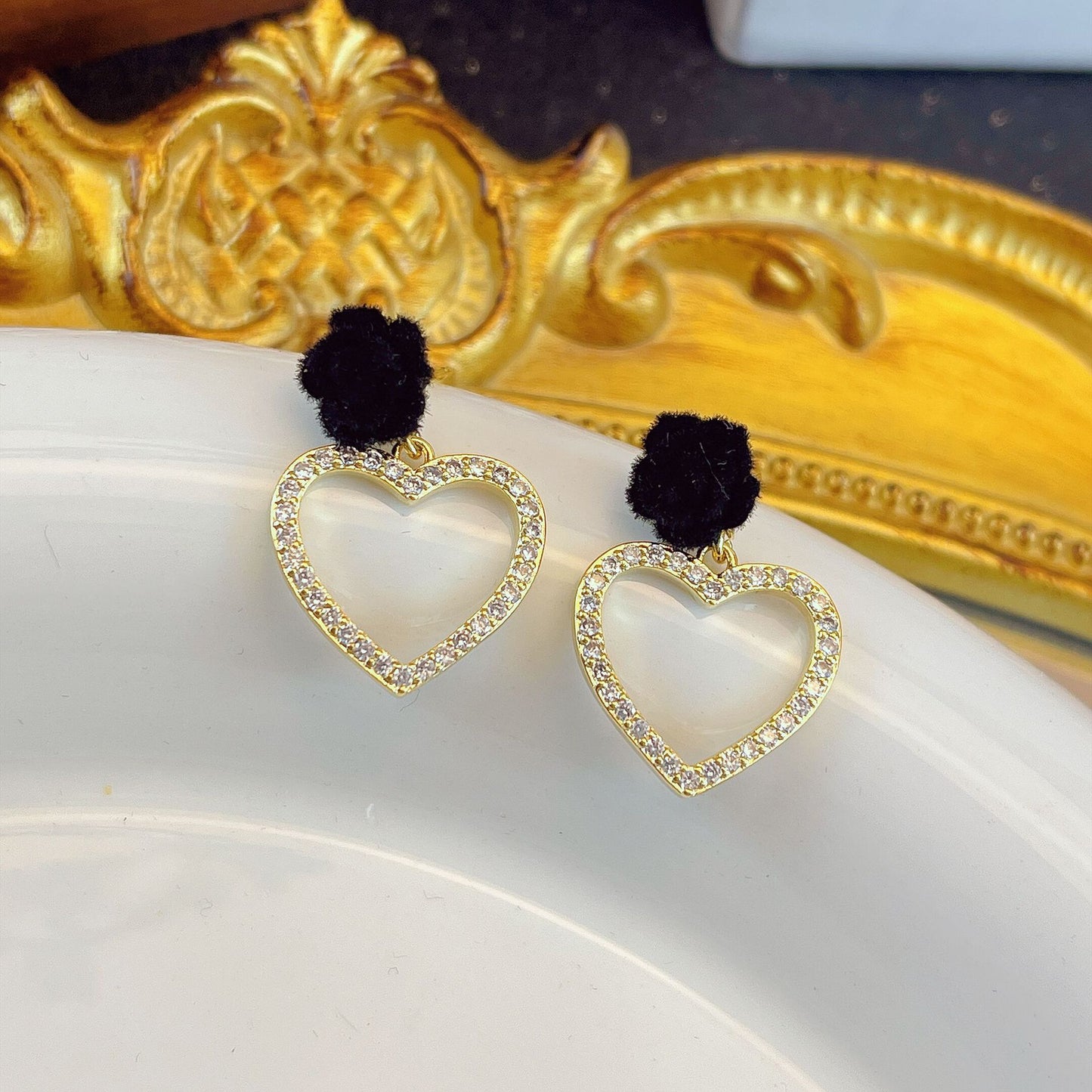 Sense Of Design Black Flocking Rose Love Heart Earrings