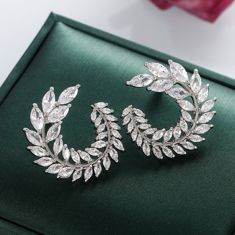 Zircon Fashionable Elegant Street Racket Leaf Earrings
