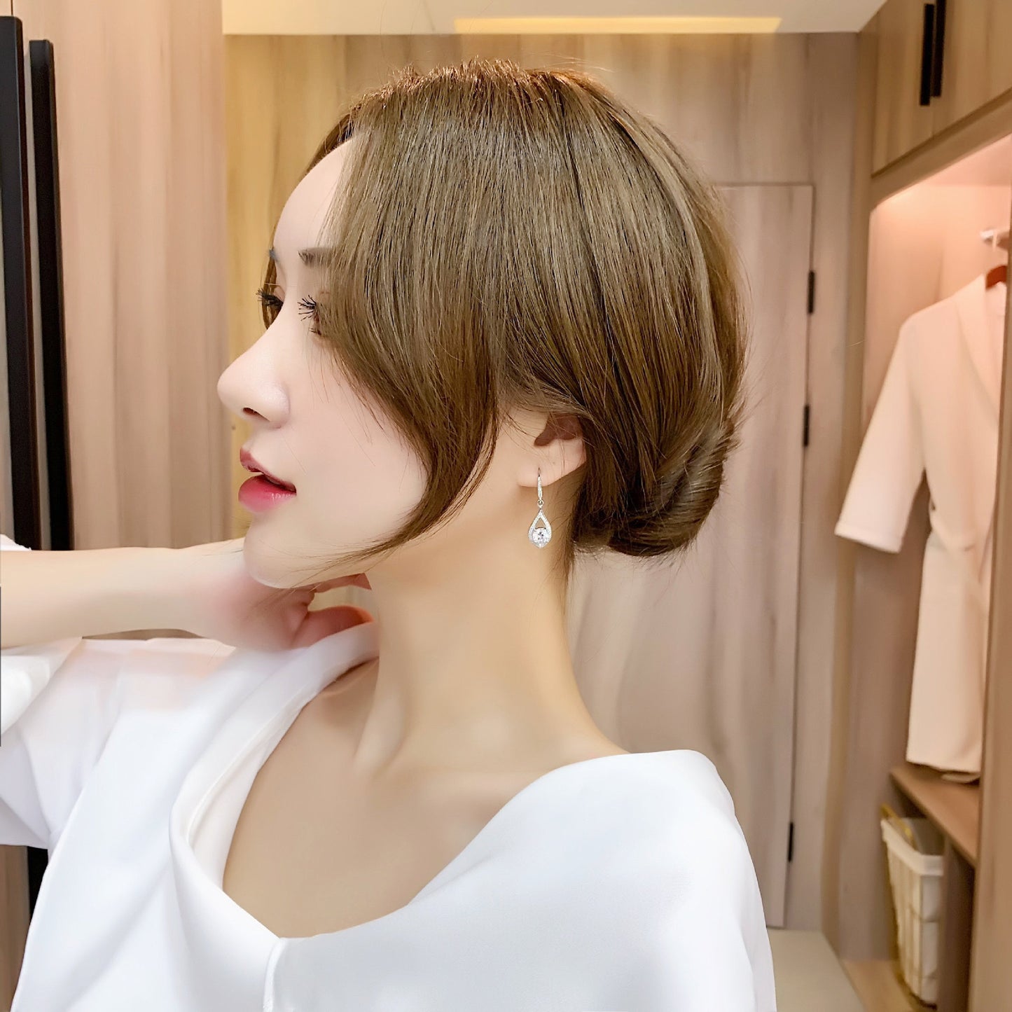 Women's Gold Plated Ear Clip Trendy Drop-shaped Temperament Earrings