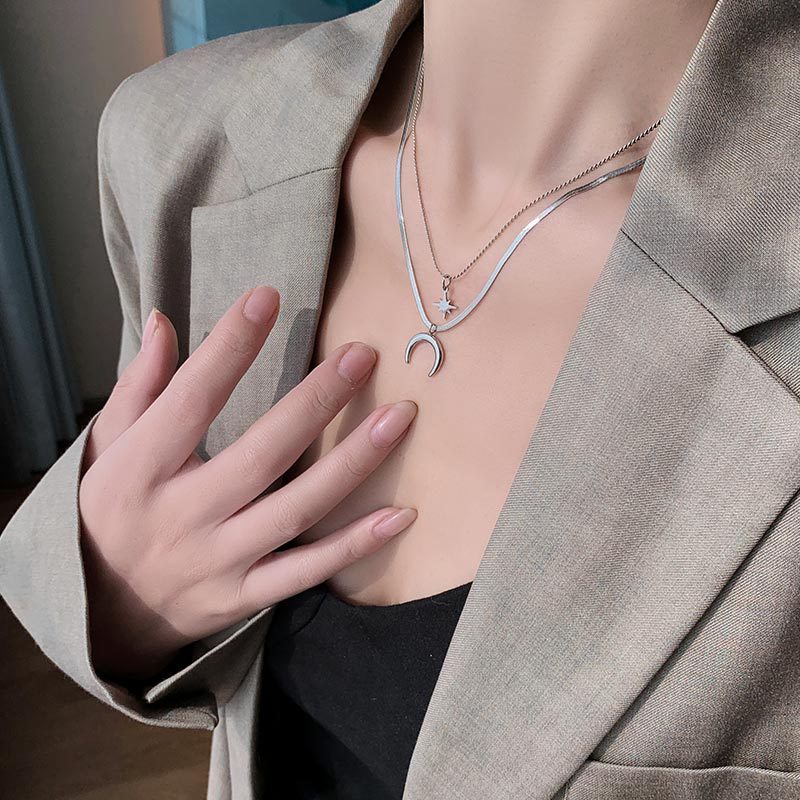 Colliers de chaîne de clavicule en croissant de minorité de luxe léger