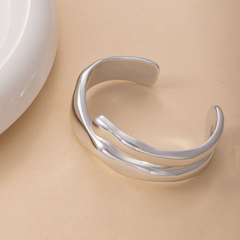 Electroplated Glossy Texture Open-ended Fashionable Exquisite Bracelets