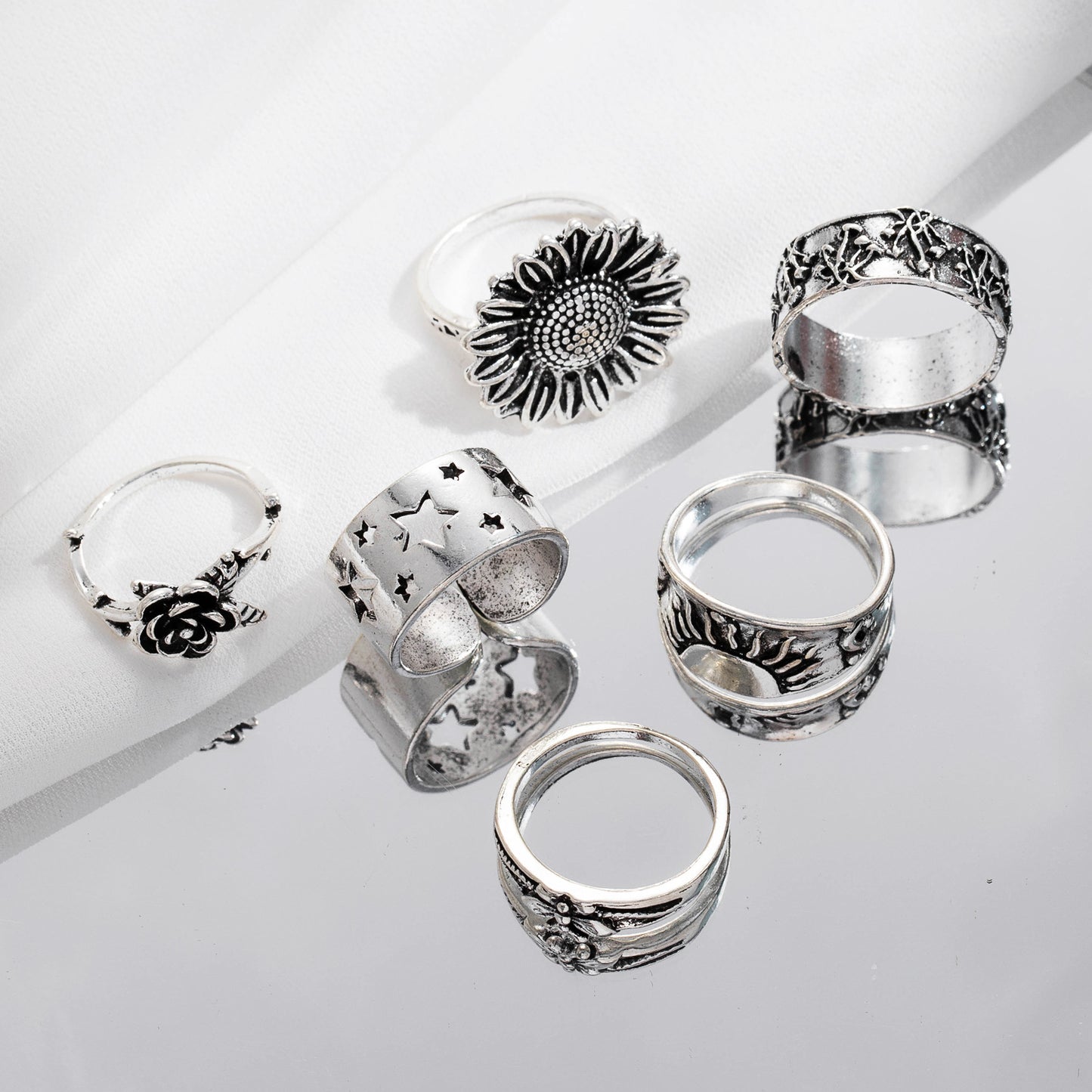 Attractive Bohemian Vintage Fashion Sunflower Suit Rings
