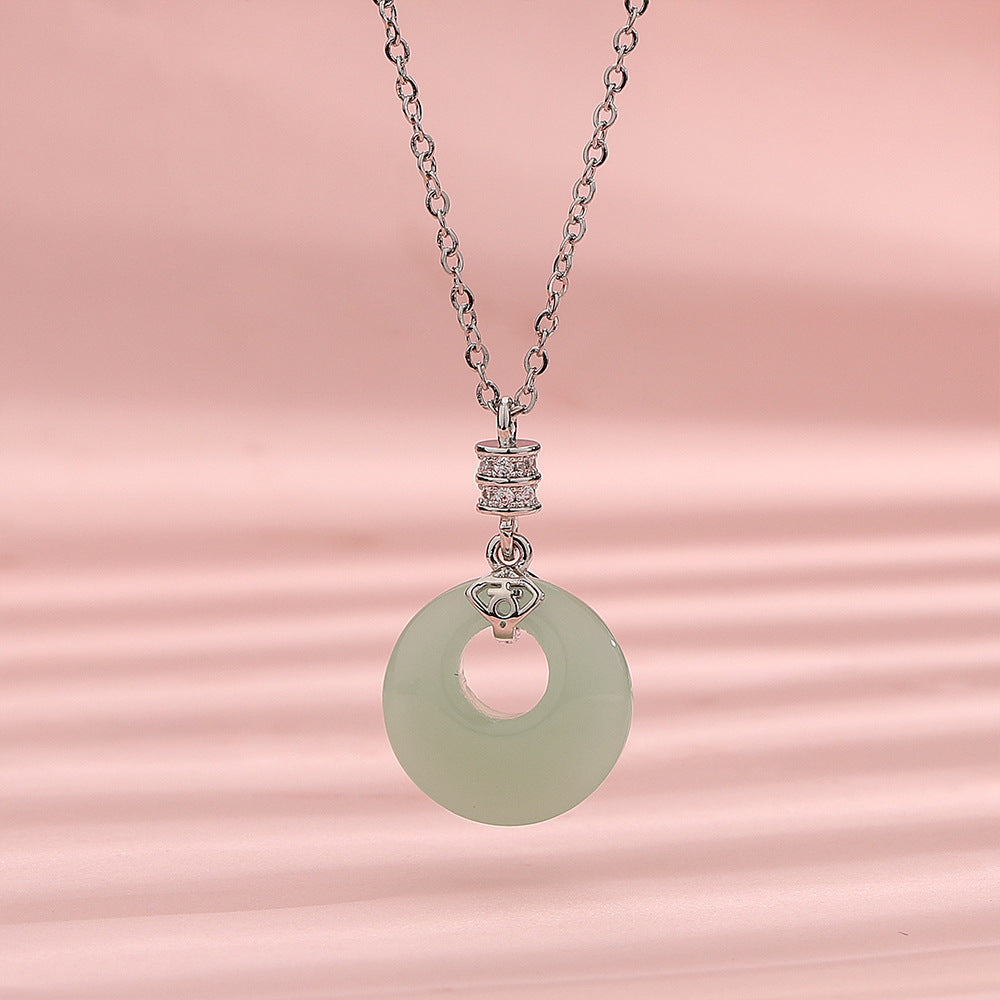 Vintage White Chalcedony Pendant National Fashion Ethnic Style Necklaces