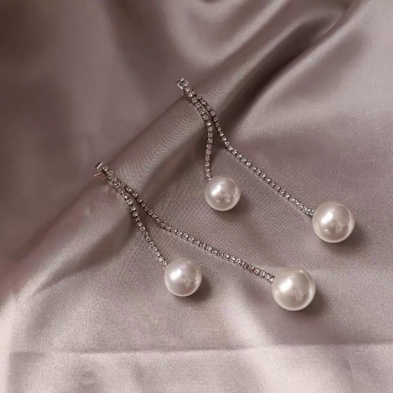 Elegant Rhinestone Tassel Pearl Niche Design Earrings