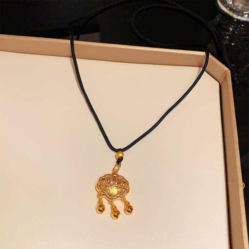 Colliers en cuir avec pendentif porte-bonheur pour femmes, Design de Style National, serrure de sécurité
