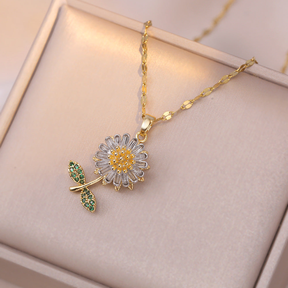 Women's Korean Simple Rotating Sunflower Pendant Versatile Style Personalized Clavicle Necklaces