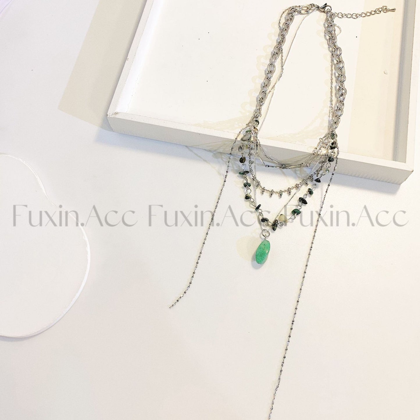 Fu Tassel Tophus Emerald Pendant Clavicle Chain Design Necklaces