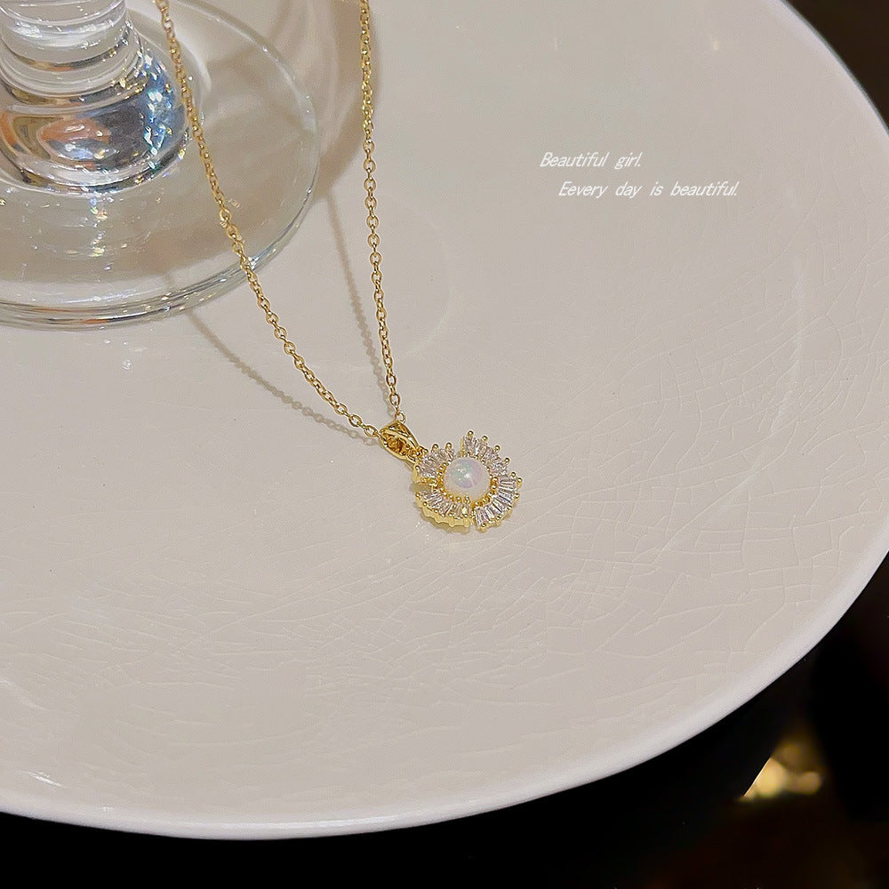 Women's Zirconium Romantic Flower High Sense Temperament Necklaces