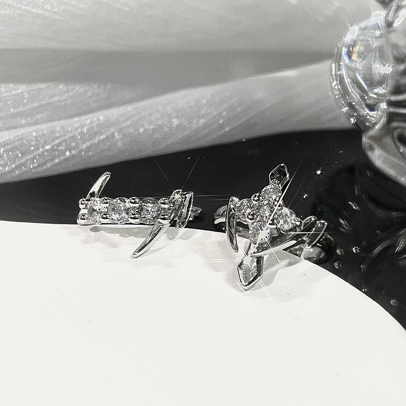 Damen-Ringe mit vollem Strass-Zirkon-High-Sense-Kreuz, trendig, cool