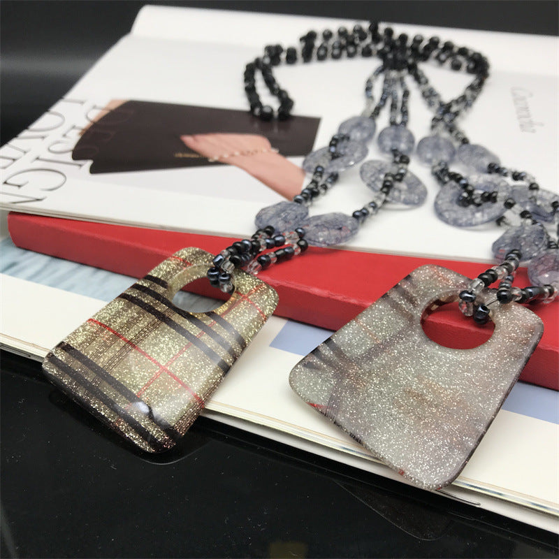 Striped Plaid Pullover Resin Trapezoidal Round Necklaces