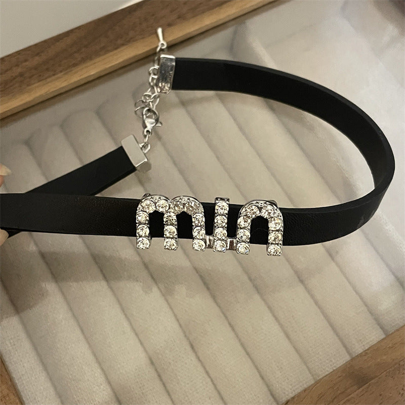 Diamond Letters Collar Niche High-grade Clavicle Chain Necklaces