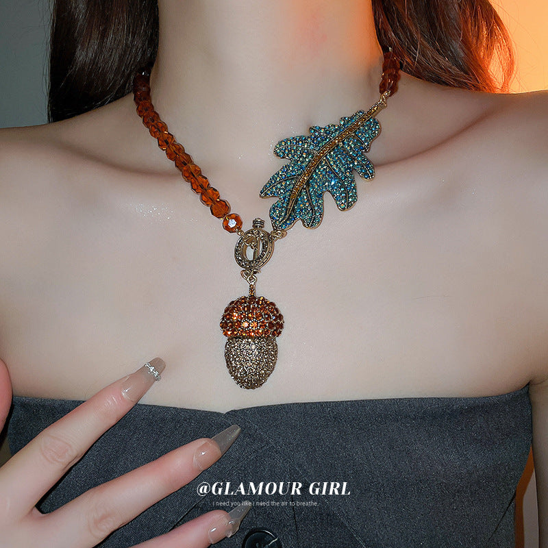 Crystal Pine Nut Buckle Niche Design Clavicle Chain Light Necklaces