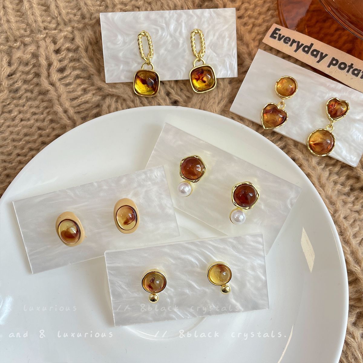 Women's Simple Elegant Amber Clear Geometric Niche Design Sier Earrings
