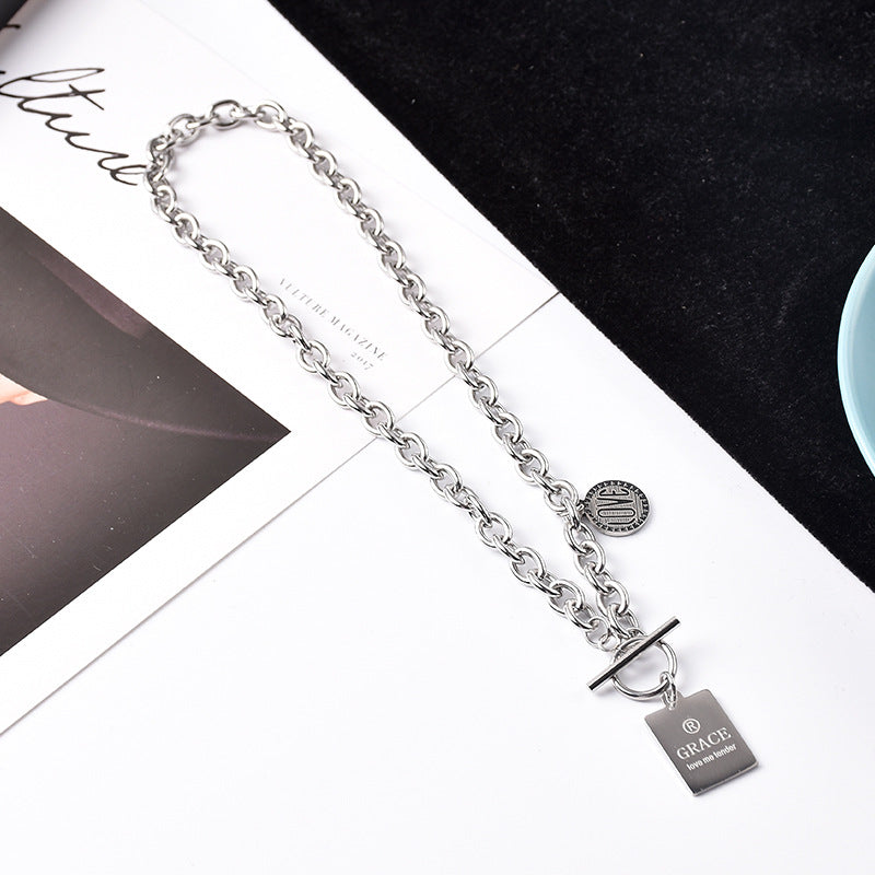 Accessoires Übertriebene Metall-Herz-Anhänger-weibliche Mode-Halsketten