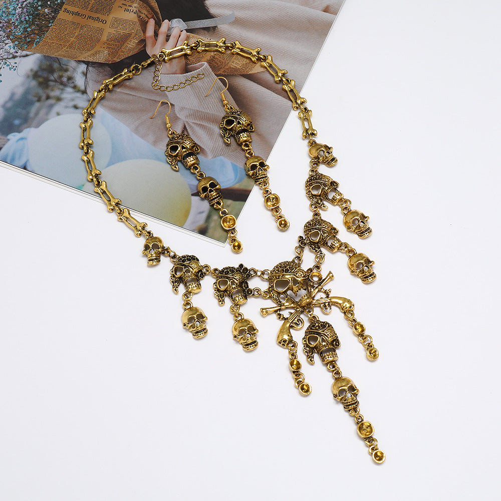 Geisterkopf-Quasten-Halsketten mit übertriebener Schlüsselbeinkette