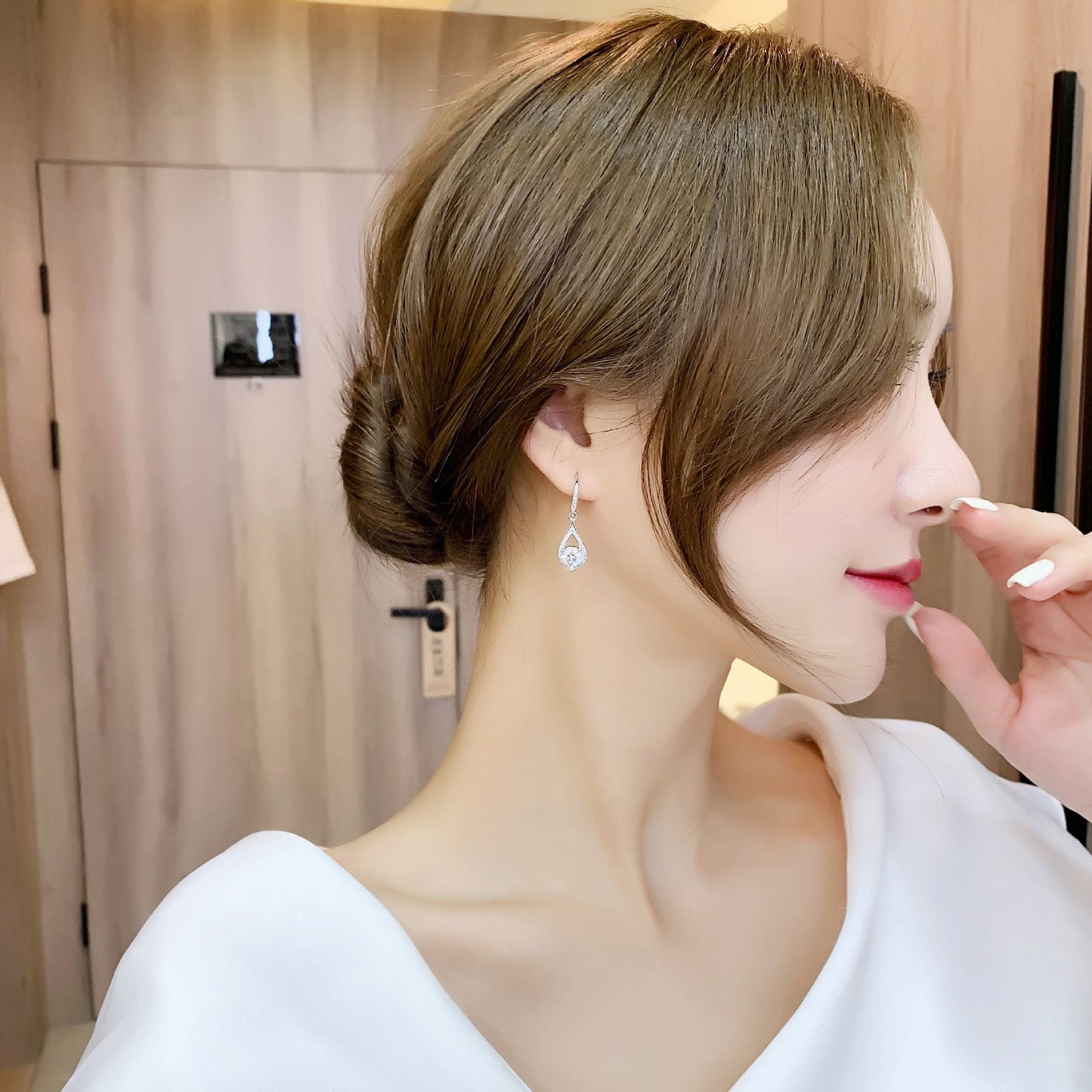 Women's Gold Plated Ear Clip Trendy Drop-shaped Temperament Earrings