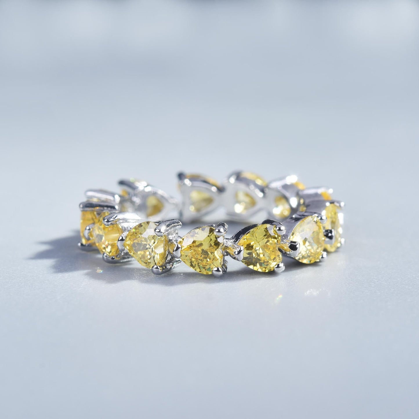 Women's Broadcast Heart-shaped Yellow Diamond Artificial High Carbon Rings