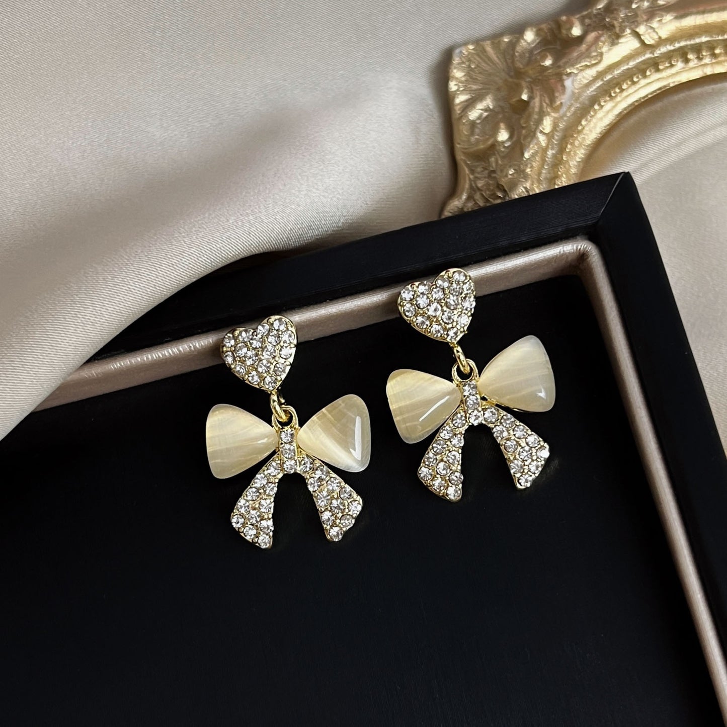 Needle French Opal Simple And Stylish Earrings
