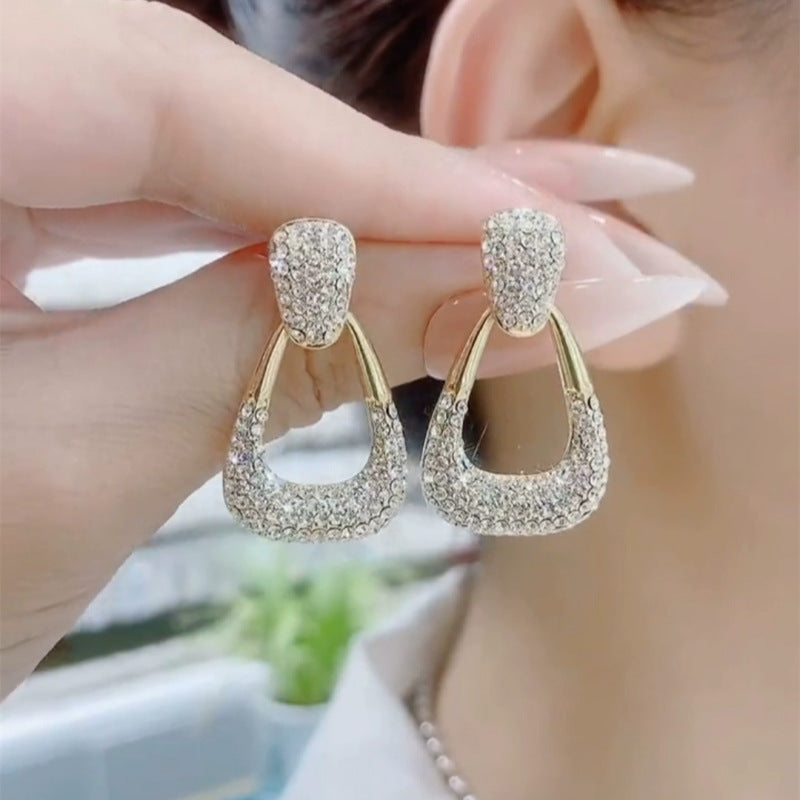 Women's Full Diamond Geometric Niche Design High-grade Fashionable Light Earrings