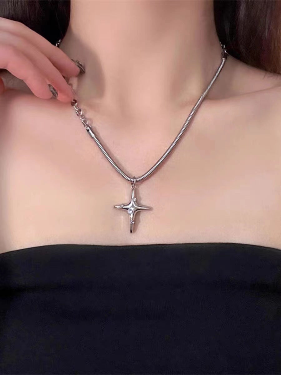 Male And Female Personality Light Luxury Diamond Inlaid Clavicle Necklaces