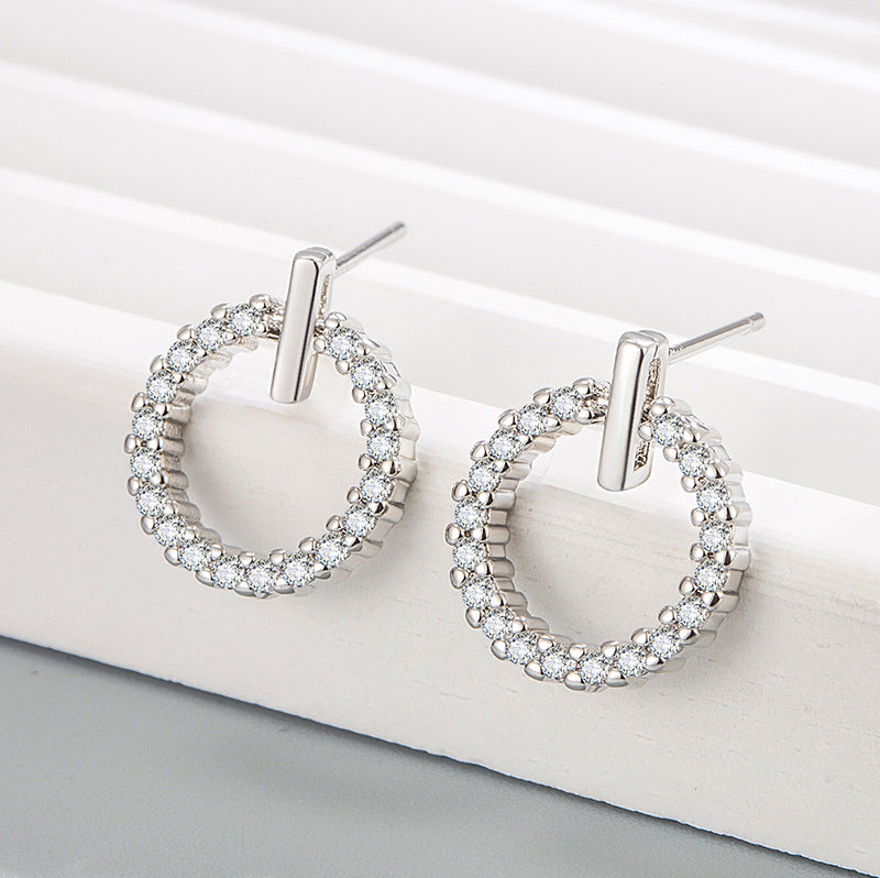 Women's Simple And Personalized Circle Cold Wind Earrings